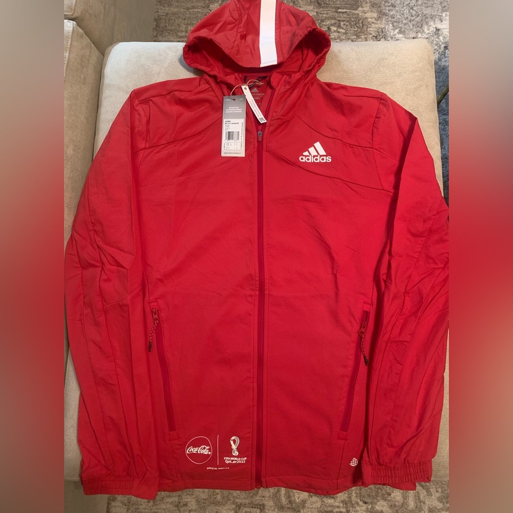 Adidas Red Windbreaker, Full Zip Lightweight Hooded Jacket 

Size: Small